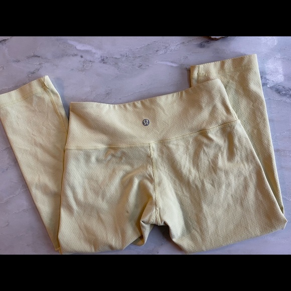Lululemon Wunder Under Mid Rise Crop in Pale Yellow - Picture 2 of 5